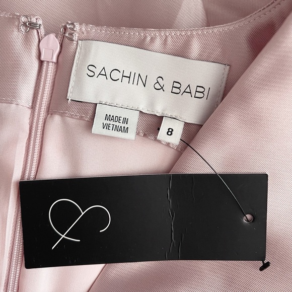 SACHIN & BABI Jenna High-Low Gown - Picture 3 of 5